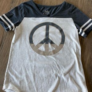 Girls Peace Sign Justice T-shirt
